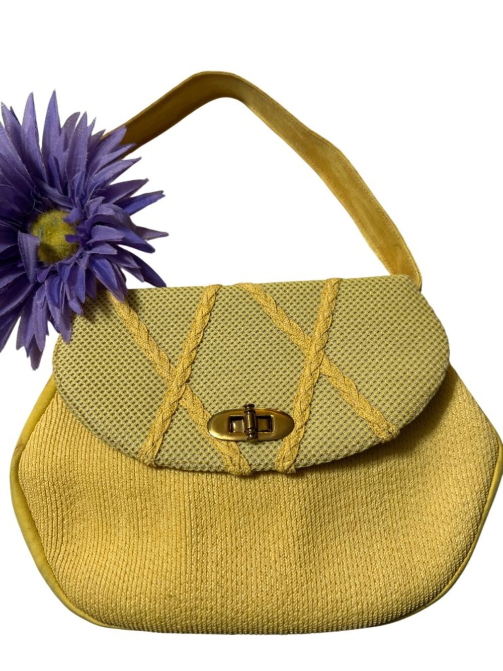 Vintage 1960s Yellow Handbag With Gold Clasp